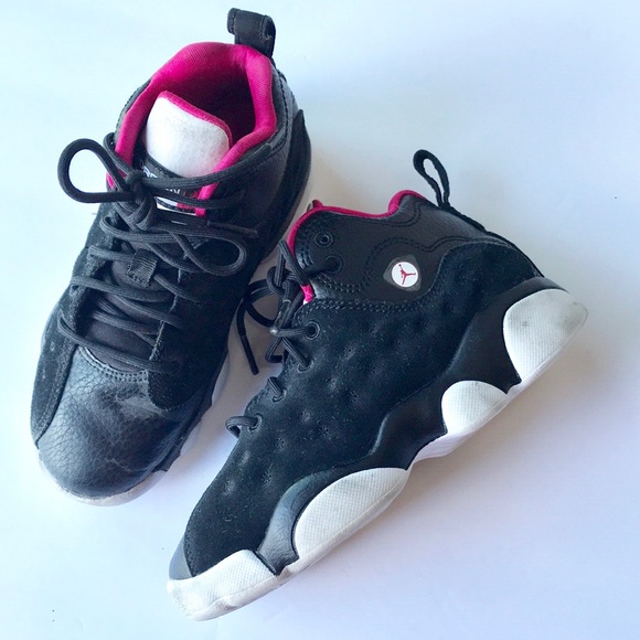 hot pink jordan 13